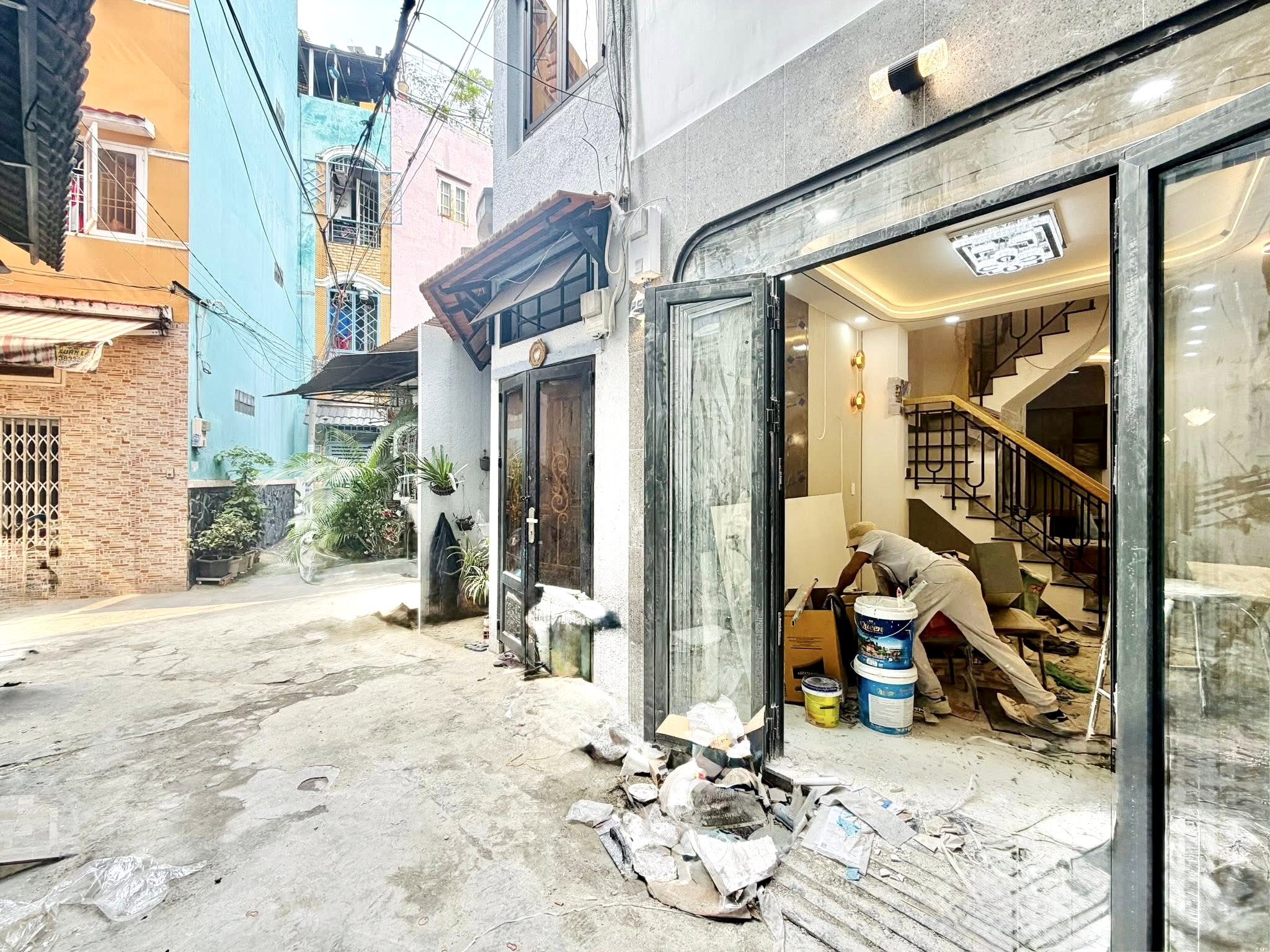 Bán Nhà 4 Tầng 5 phòng ngủ Full Nội Thất Hẻm 4m Ngay Phú Nhuận - Chỉ Hơn 7T