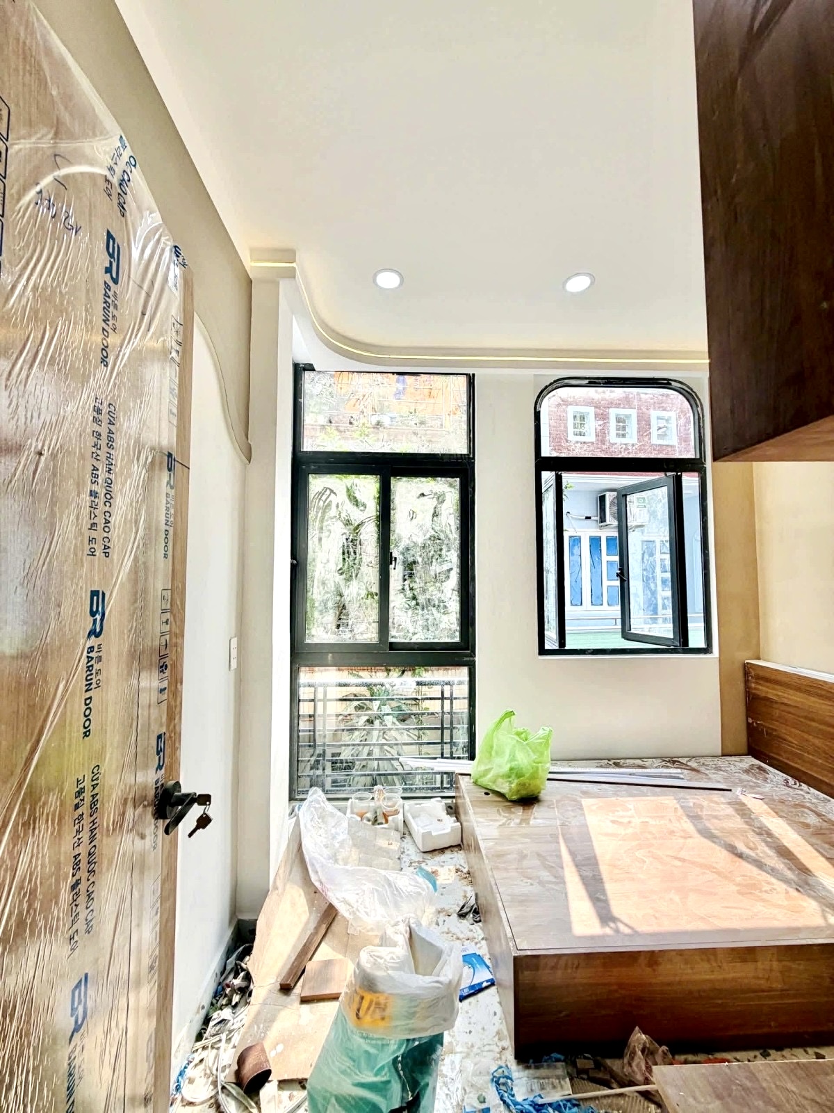 Bán Nhà 4 Tầng 5 phòng ngủ Full Nội Thất Hẻm 4m Ngay Phú Nhuận - Chỉ Hơn 7T