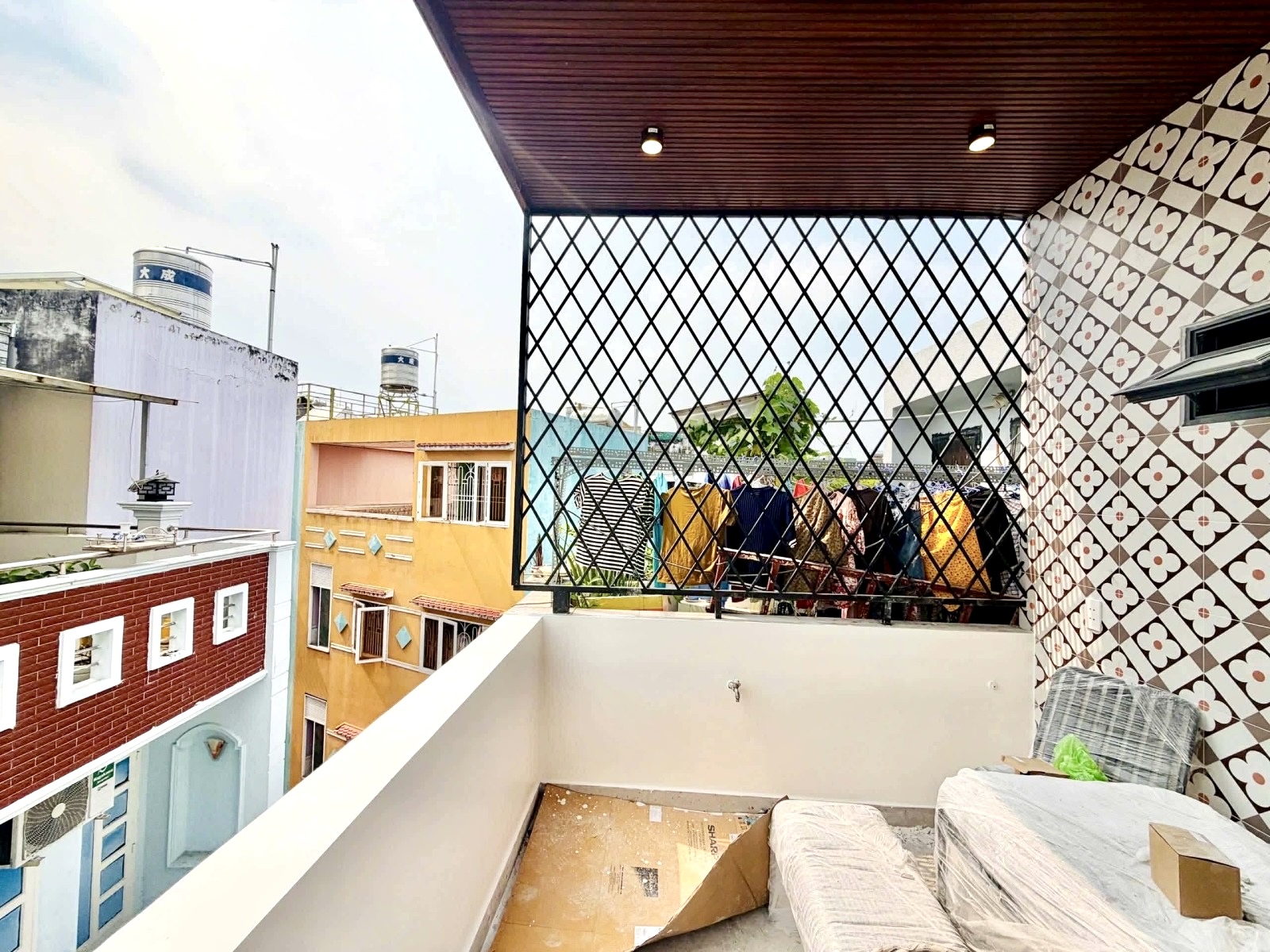 Bán Nhà 4 Tầng 5 phòng ngủ Full Nội Thất Hẻm 4m Ngay Phú Nhuận - Chỉ Hơn 7T