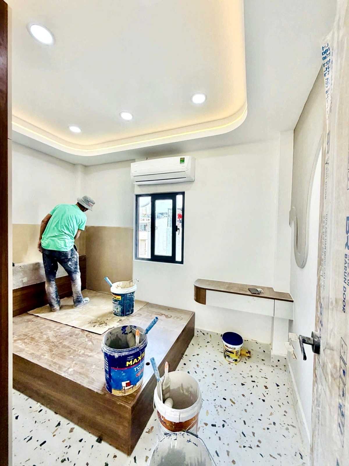 Bán Nhà 4 Tầng 5 phòng ngủ Full Nội Thất Hẻm 4m Ngay Phú Nhuận - Chỉ Hơn 7T