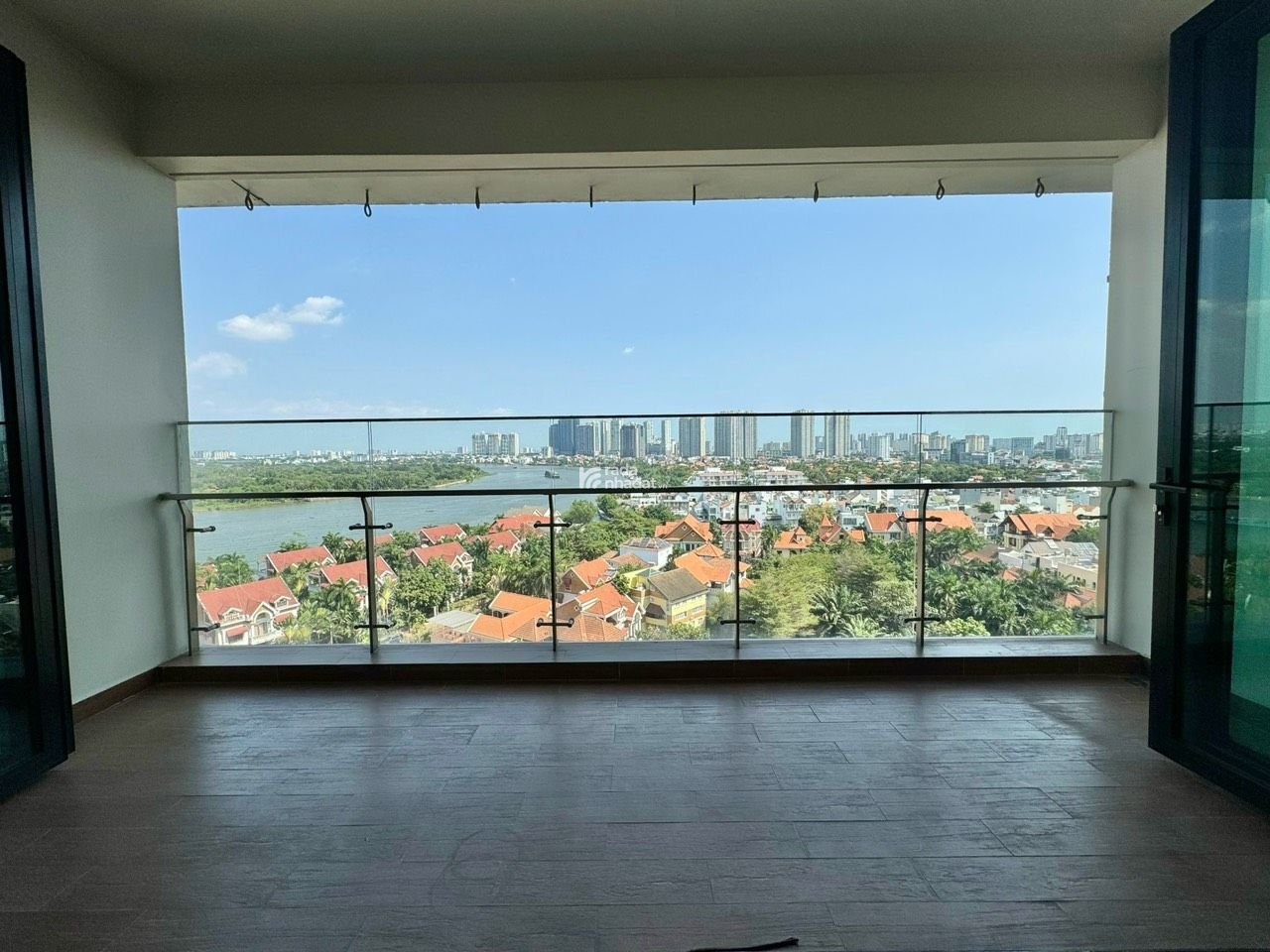 Cho thuê căn hộ 3PN 145m2 D'Edge Thảo Điền - Giá 85tr bao PQL Nội Thất Cơ Bản - View Sông