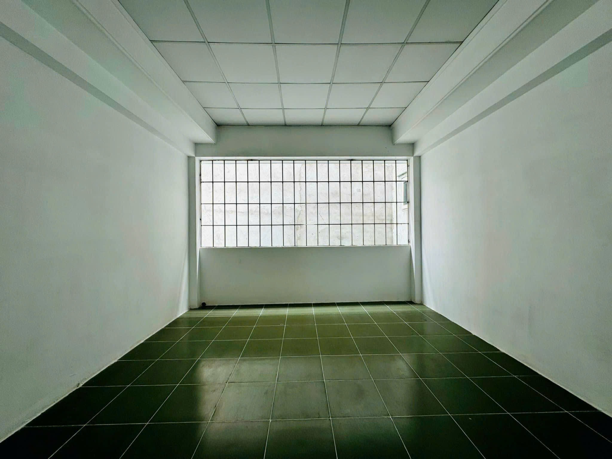 BÁN GẤP NHÀ 2 lầu 1 sân thượng 53,76m2 Đường Võ Văn Tần P5 Quận 3 HCM