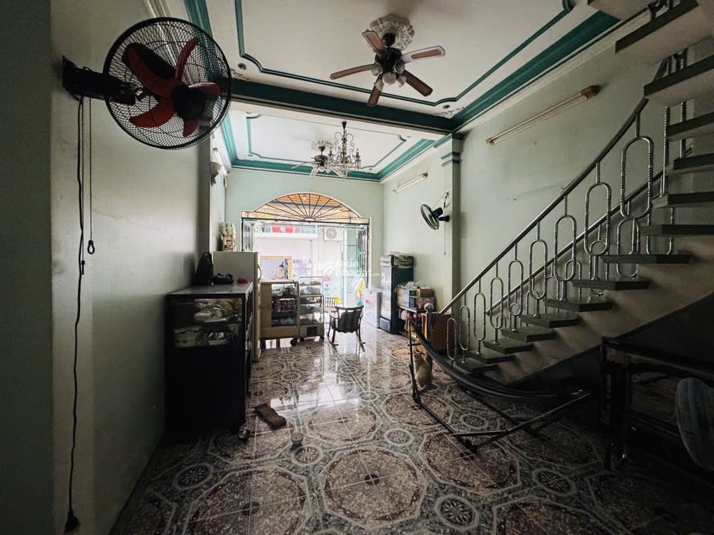 BÁN NHÀ TÂN BÌNH - HOÀNG VĂN THỤ - GẦN SÂN BAY