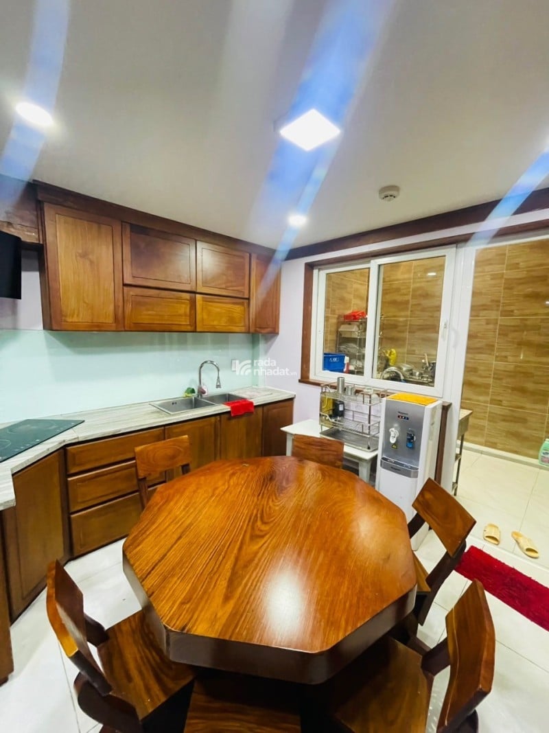 Bán nhà hẻm 6M Tô Hiến Thành-cạnh KingdomĐH Bách Khoa-ngang 4.2m-12PN-thang máy-nội thất xịn