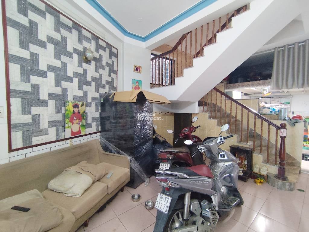 HẺM XE HƠI SÁT VÁCH. HOÀNG HOA THÁM, BÌNH THẠNH, 4 TẦNG MỚI Ở NGAY. GIẢM 550TR CHỈ 7.68T TL 