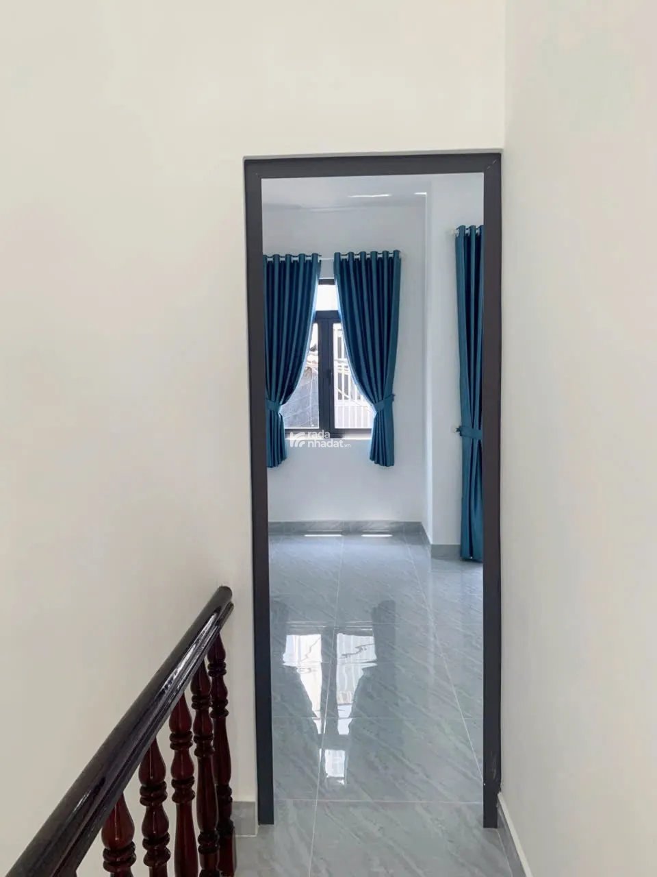 NHÀ MỚI ĐẸP Ở NGAY ,HXH, NGANG 4M, KHU VIP CHỢ PHẠM VĂN BẠCH TÂN BÌNH, GIÁ 4.75 T