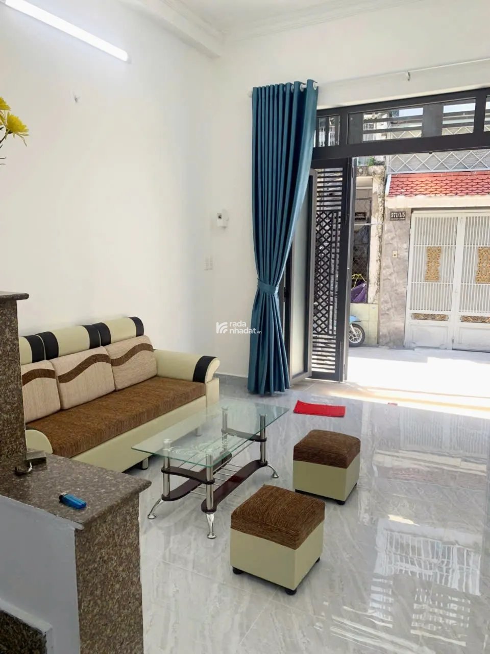 NHÀ MỚI ĐẸP Ở NGAY ,HXH, NGANG 4M, KHU VIP CHỢ PHẠM VĂN BẠCH TÂN BÌNH, GIÁ 4.75 T