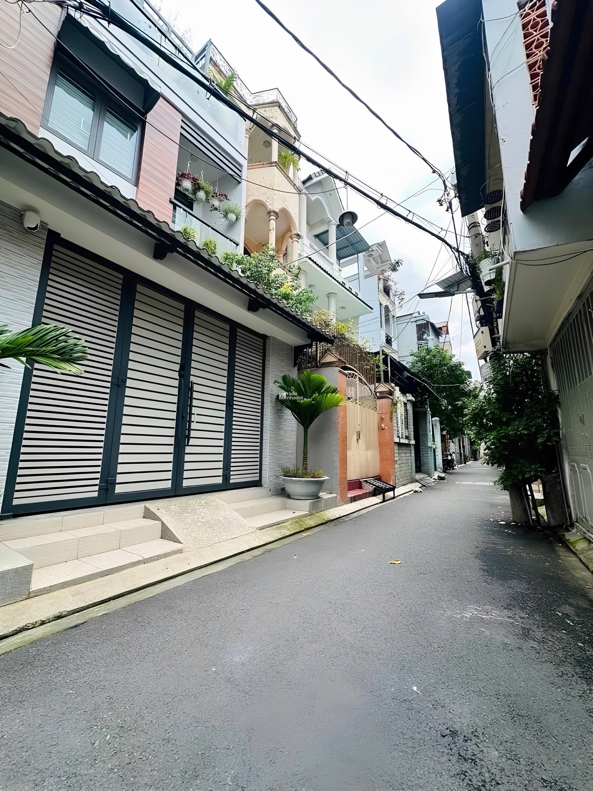 Đường Xe Hơi Thông - Hạ 1OOTr - Nhà Đúc 3 Tầng, Cạnh BiG C Trường Chinh -- chỉ 5ty xíu