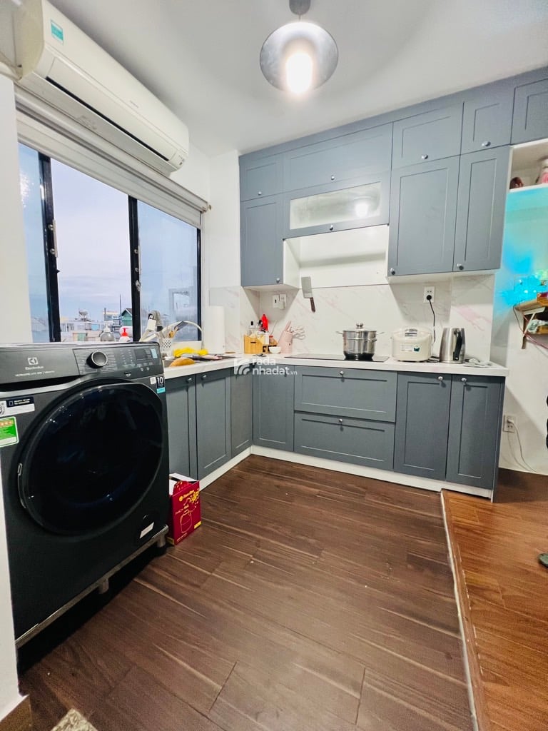 SÁT SÂN BAY, HẺM XE HƠI HOÀNG VĂN THỤ, PHÚ NHUẬN, 30M2 CÓ KC Ở NGAY. GIẢM 550TR CHỈ 10T TL 