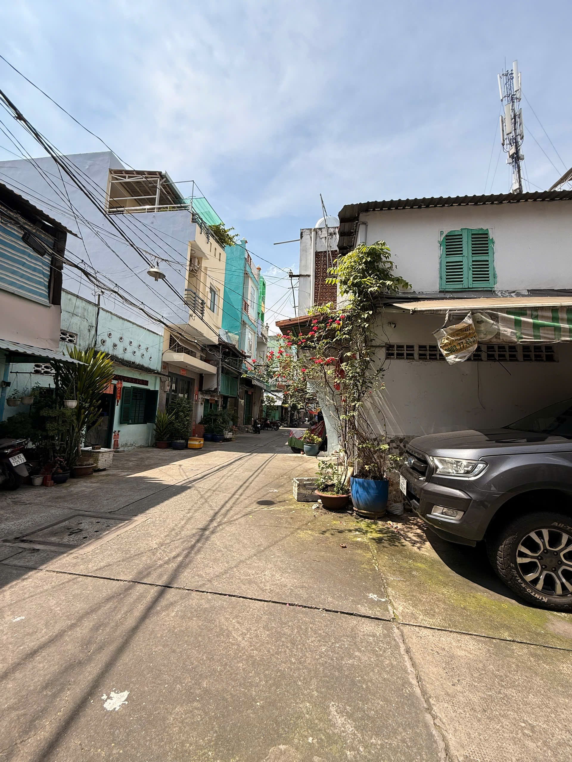 NHÀ HẺM XE TẢI, đường Minh Phụng (6 x 11m), 2 tầng - trường học Hàn Hải Nguyên