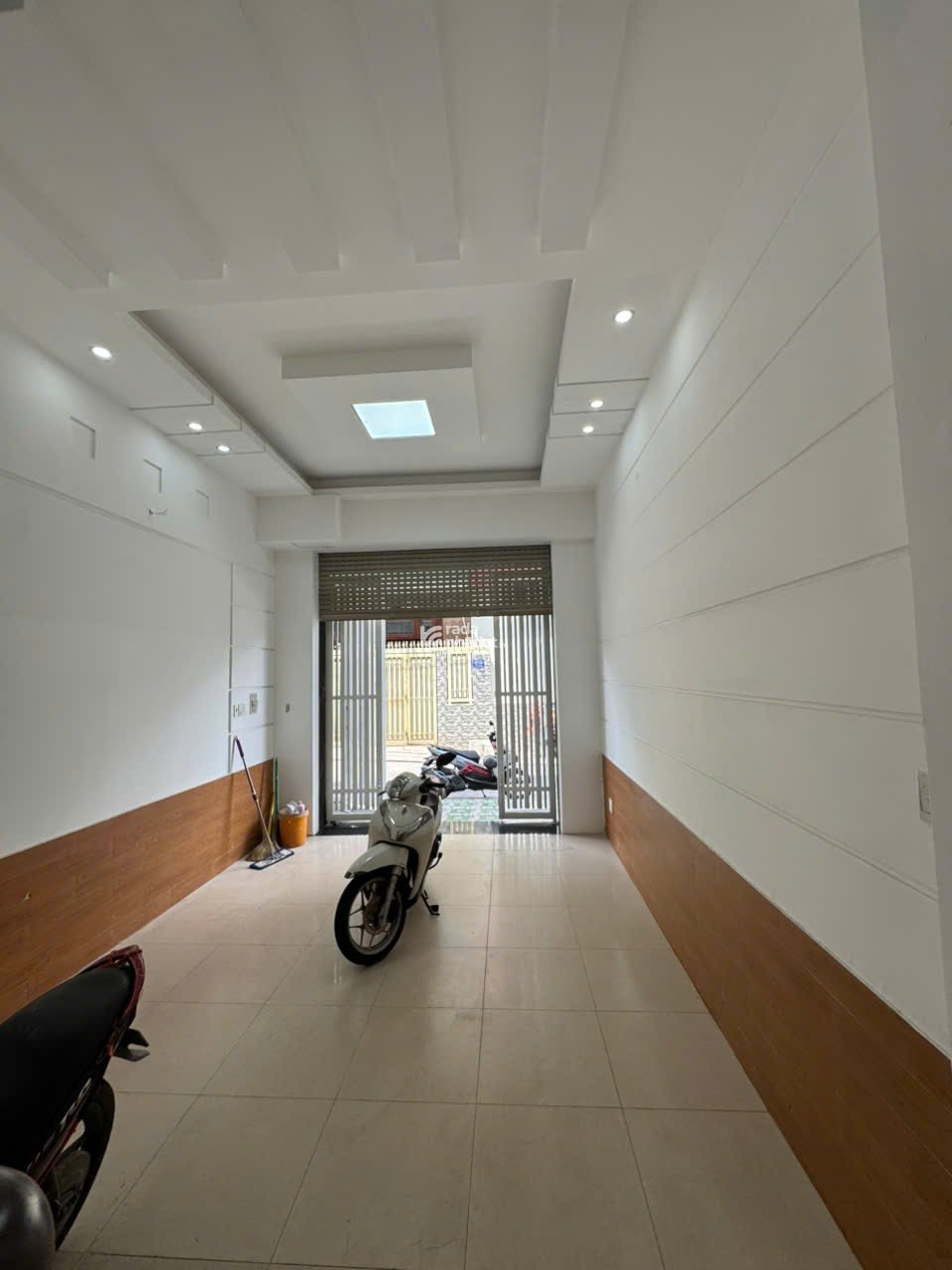 BÁN NHÀ 4 TẦNG HẺM 6M LÊ THÚC HỌAH, QUẬN TÂN PHÚ, DT 4 X 15M, 5PN 5WC, GIÁ BÁN 7.5 TY TL