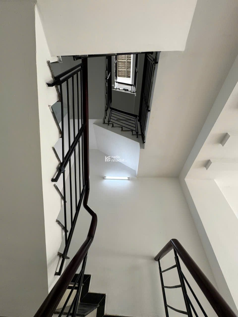 BÁN NHÀ 4 TẦNG HẺM 6M LÊ THÚC HỌAH, QUẬN TÂN PHÚ, DT 4 X 15M, 5PN 5WC, GIÁ BÁN 7.5 TY TL