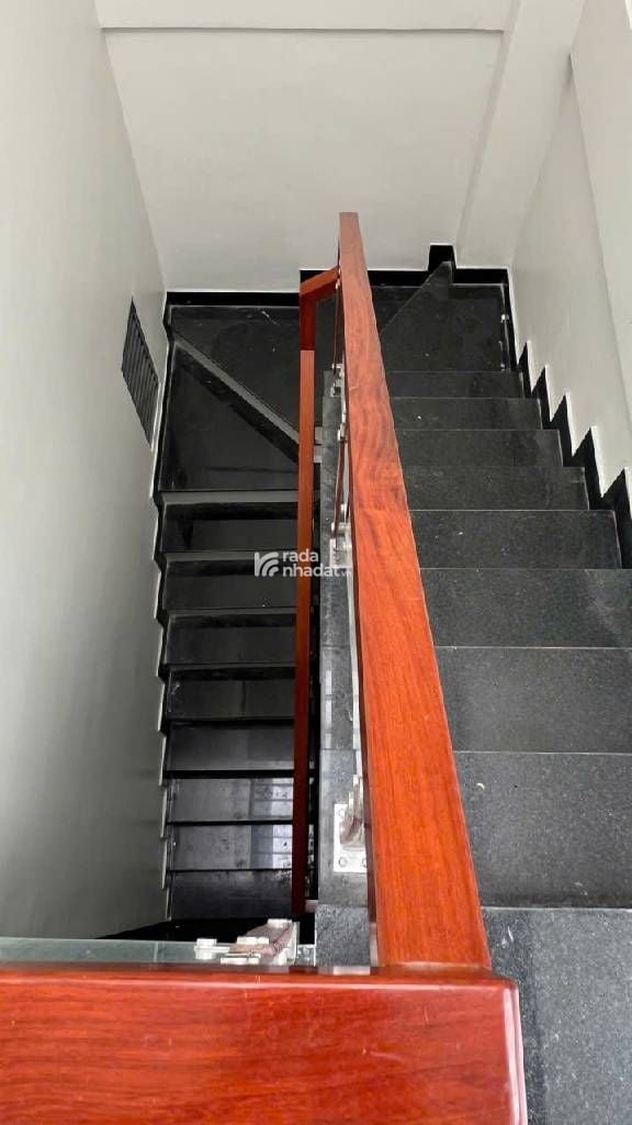 CHDV MỚI ĐẸP - 4 TẦNG - 78M2 - 8PN TÂN BÌNH GIÁP Q11 - CÓ THANG MÁY -  DÒNG TIỀN ỔN ĐỊNH 50tr/thang