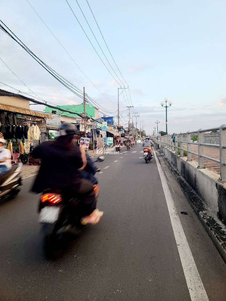 96M2 - SÁT MẶT TIỀN ĐƯỜNG - - 2 TẦNG - PHÚ ĐỊNH - QUẬN 8 - THÍCH HỢP MUA Ở HAY CHO THUÊ.