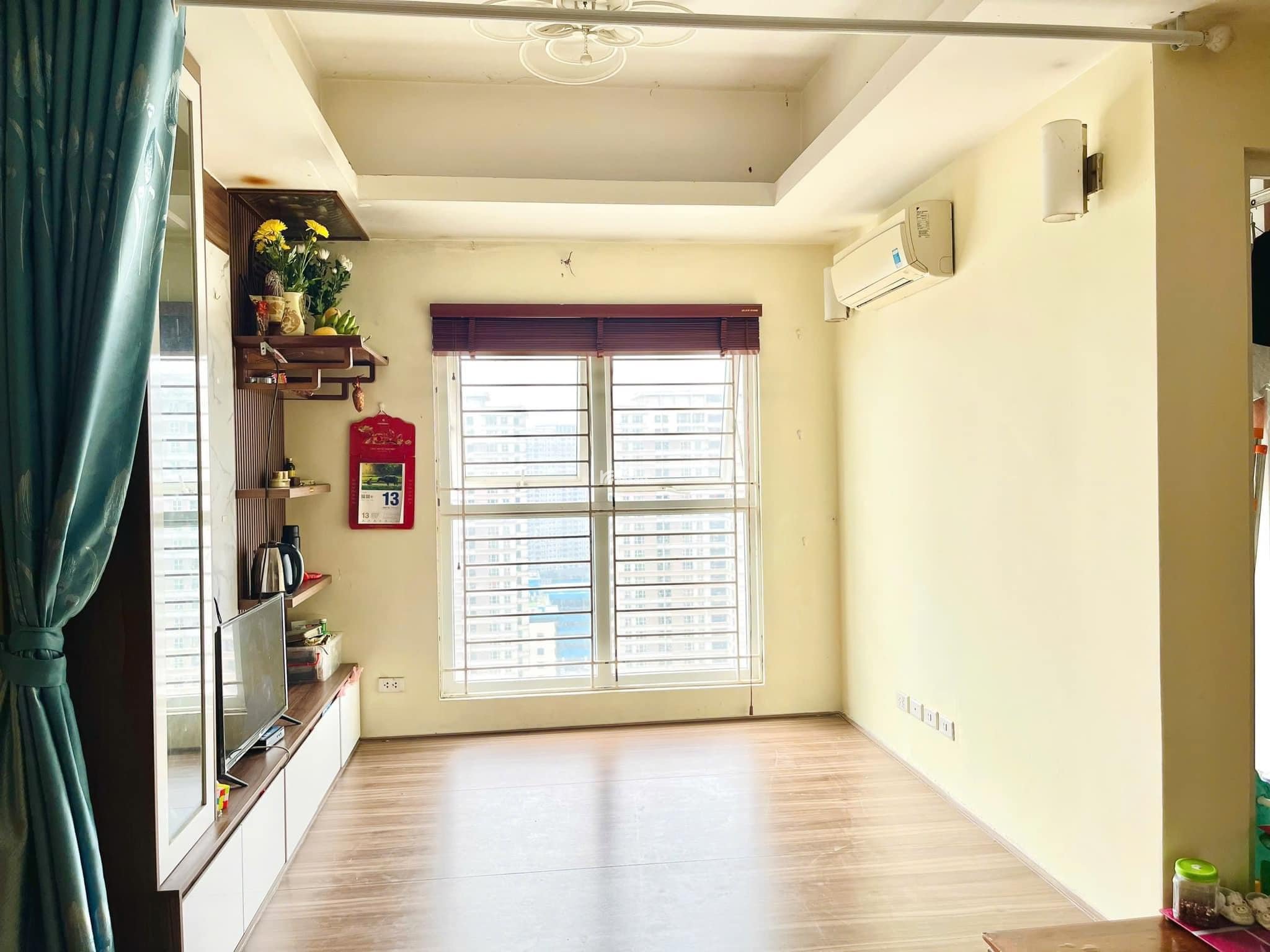 Bán gấp căn góc 2 mặt thoáng full nội thất tòa HH2 Xuân Mai Dương Nội. DT 85m2, 3 PN. Giá siêu rẻ