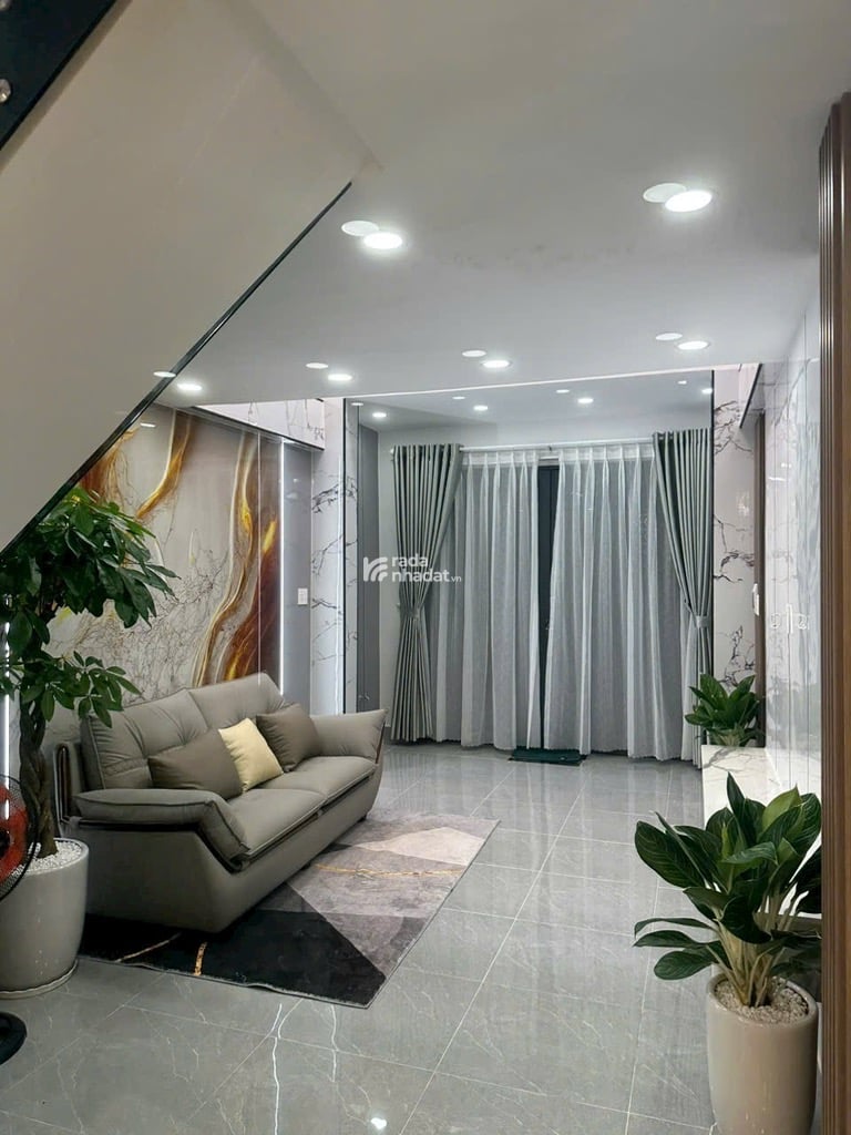BÁN NHÀ 3 TẦNG BÀ HOM - GẦN CHỢ PHÚ LÂM 