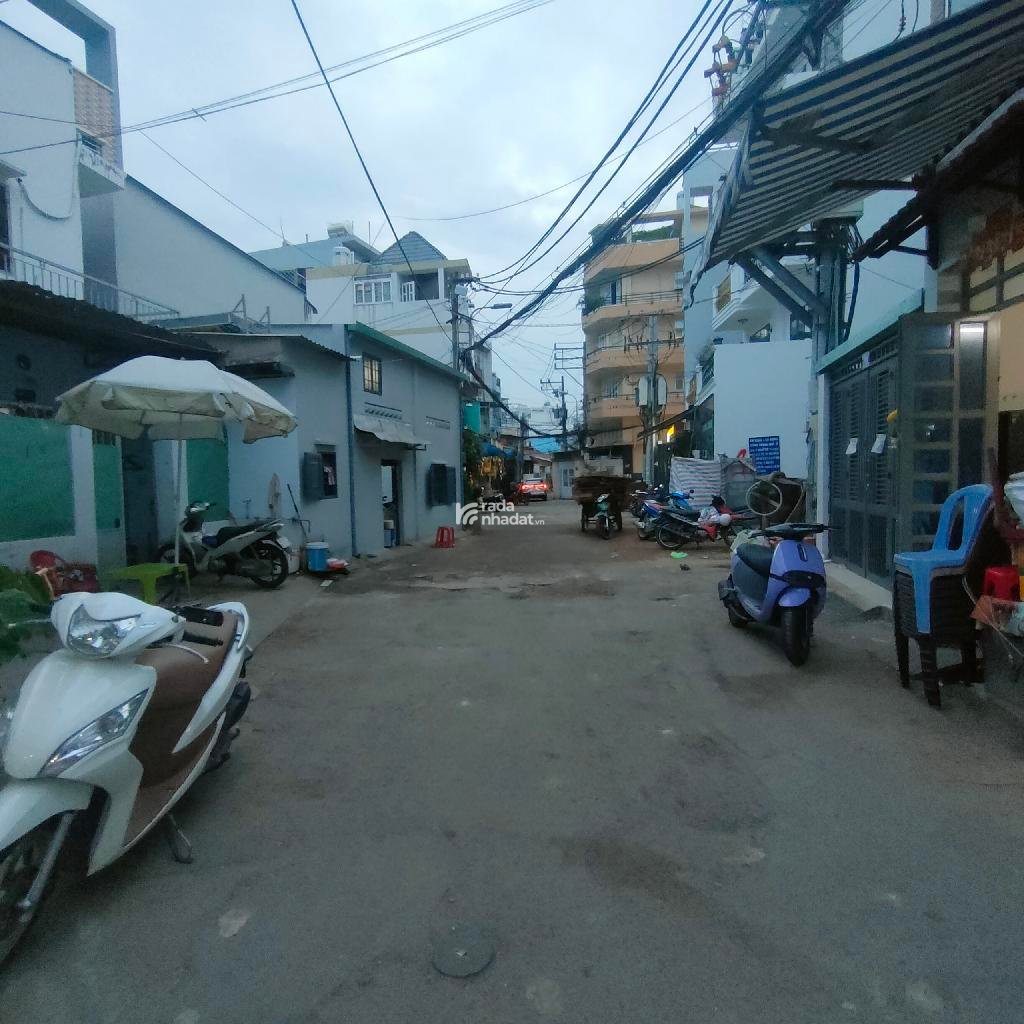 HẺM XE HƠI KHU BÀU CÁT, ÂU CƠ, TÂN BÌNH, 23M2 TIỆN XÂY. GIẢM 550TR CHỈ CÒN 3T TL