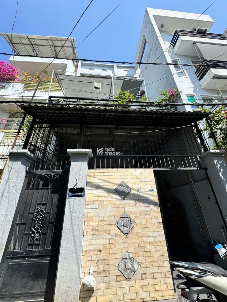 Nhà 4 tầng  ngay Emart Phan Văn Trị  P5  Gò Vấp  Hẻm xe hơi  5.2x17m  Giá 12.3 tỷ