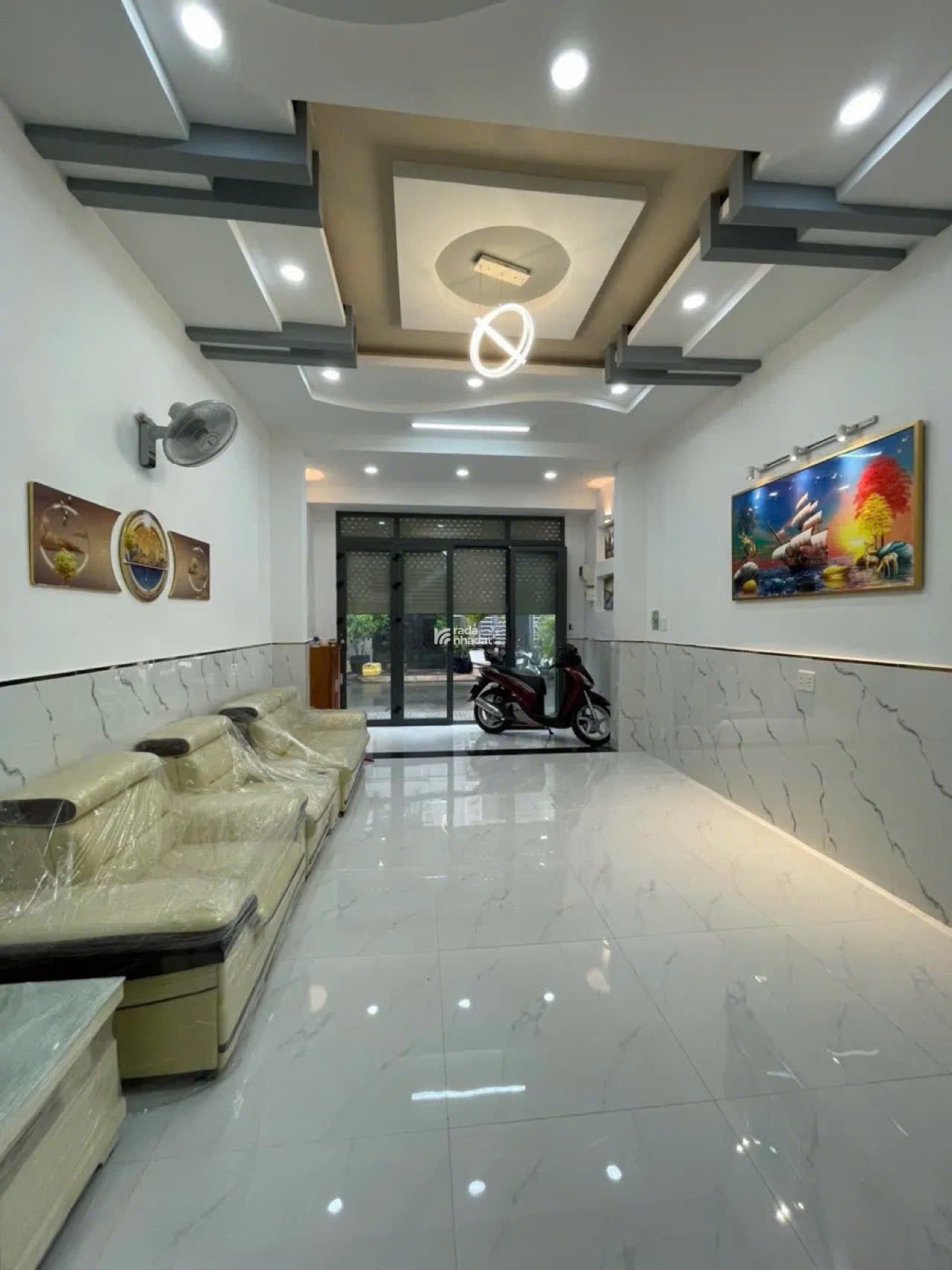 Bán gấp nhà Đường 59 P14 Quận Gò Vấp,58m2, 2tỷ640tr, 3PN , đang cho thuê 11tr/tháng , sổ hồng riêng