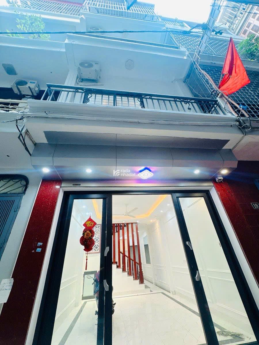 Bán nhà ngõ 3 Thái Hà 45m MT 4m vị trí đẹp giá 14.5 tỷ SĐCC