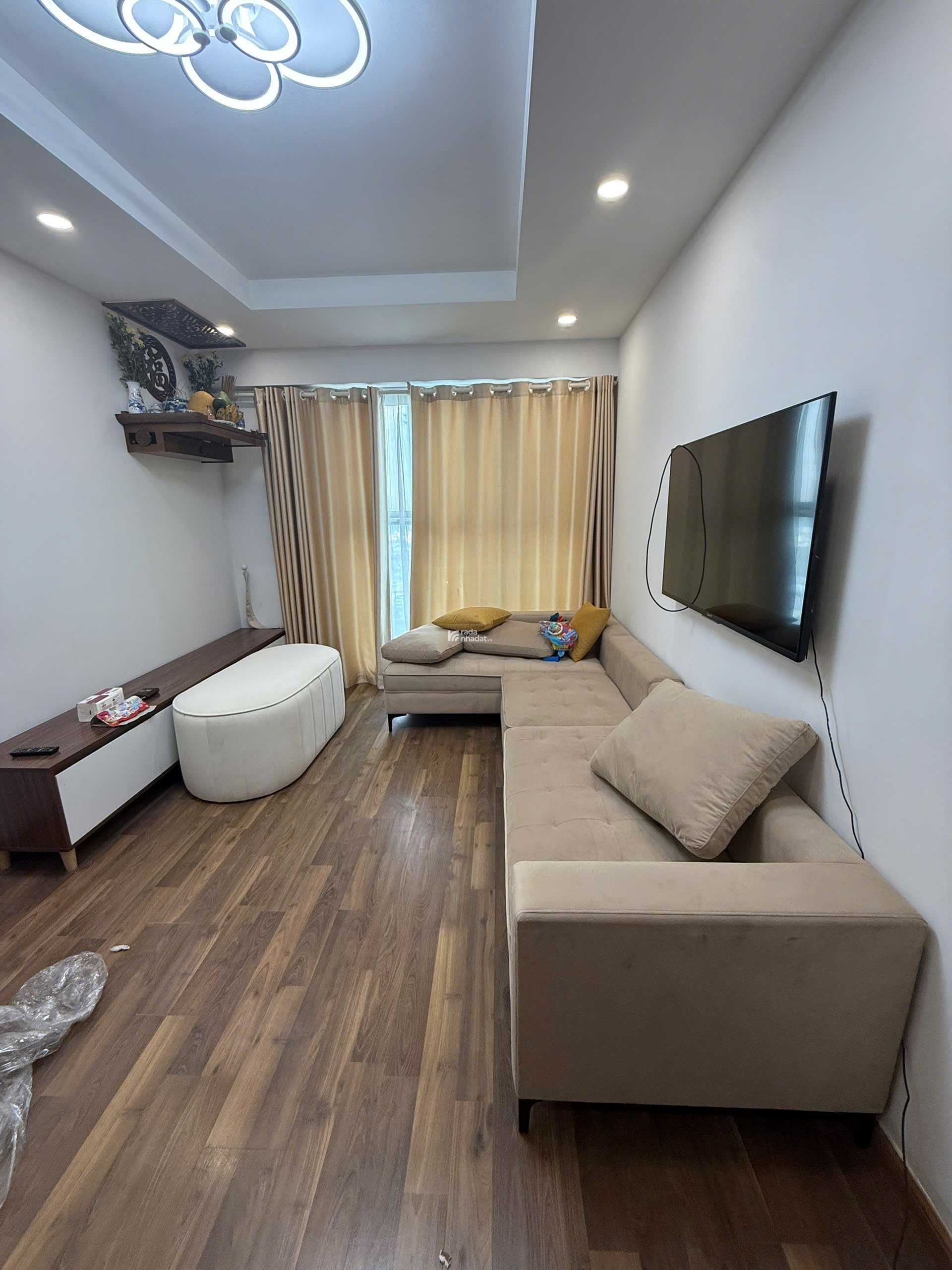 Cho thuê 2 ngủ goldmark city chính chủ