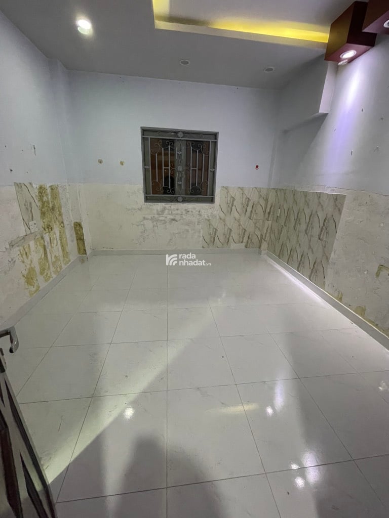 BÁN NHÀ QUẬN 6 50M2 6.X TỶ 3 TẦNG 6 PHÒNG NGỦ HẺM XE HƠI CHỈ SÁT MẶT TIỀN KẾ BÊN SUMMER SQUARE