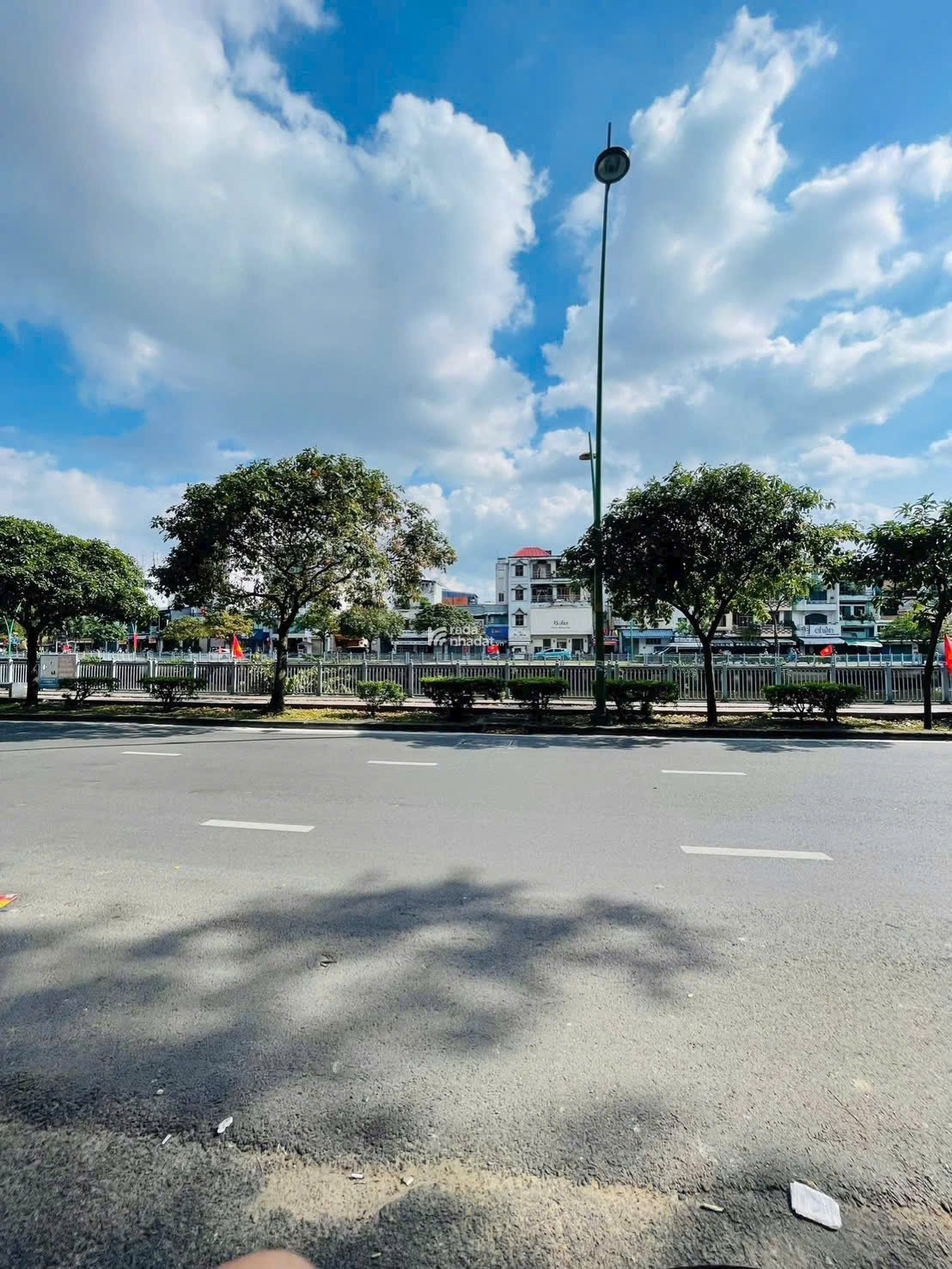 BÁN NHÀ HẺM LÊ VĂN SỸ - QUẬN 3