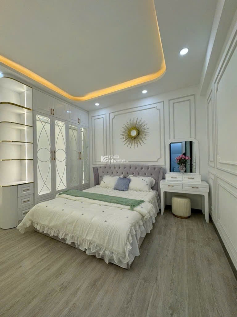 Biệt thự cạnh PMH - Nguyễn Lương Bằng Q7 -119 MV - ngang 8M - full nội thất - nhỉnh 8T TL