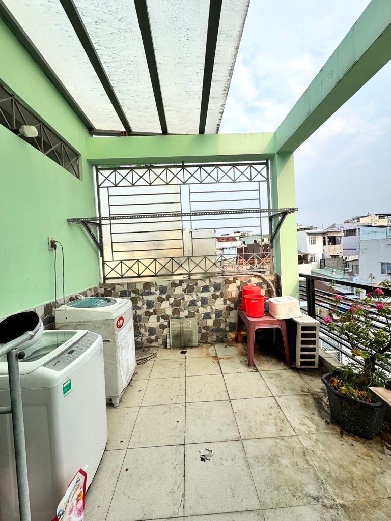 VIP BỜ KÈ TRƯỜNG SA - SAU LƯNG CĂN MẶT TIỀN - 41M2 - 4TẦNG - 5PN - MỚI ĐẸP Ở NGAY 