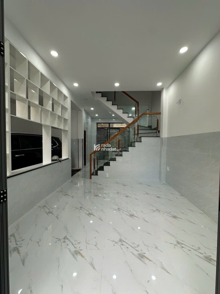 Bán Nhà Liên Khu 10-11 - 62m2 - 4 Tầng - Ngang 8m - An Ninh - Xe hơi đổ cửa - Chỉ 7.150 Tỷ