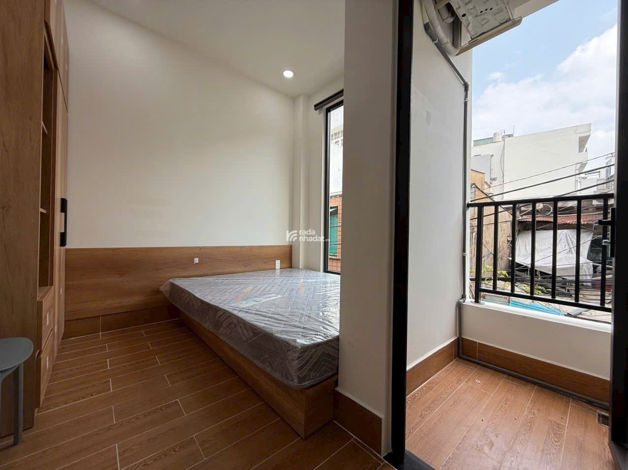 Bán CHDV đường Tô Hiến Thành Quận 10 dt( 3.58 x18m) giá 15 tỷ