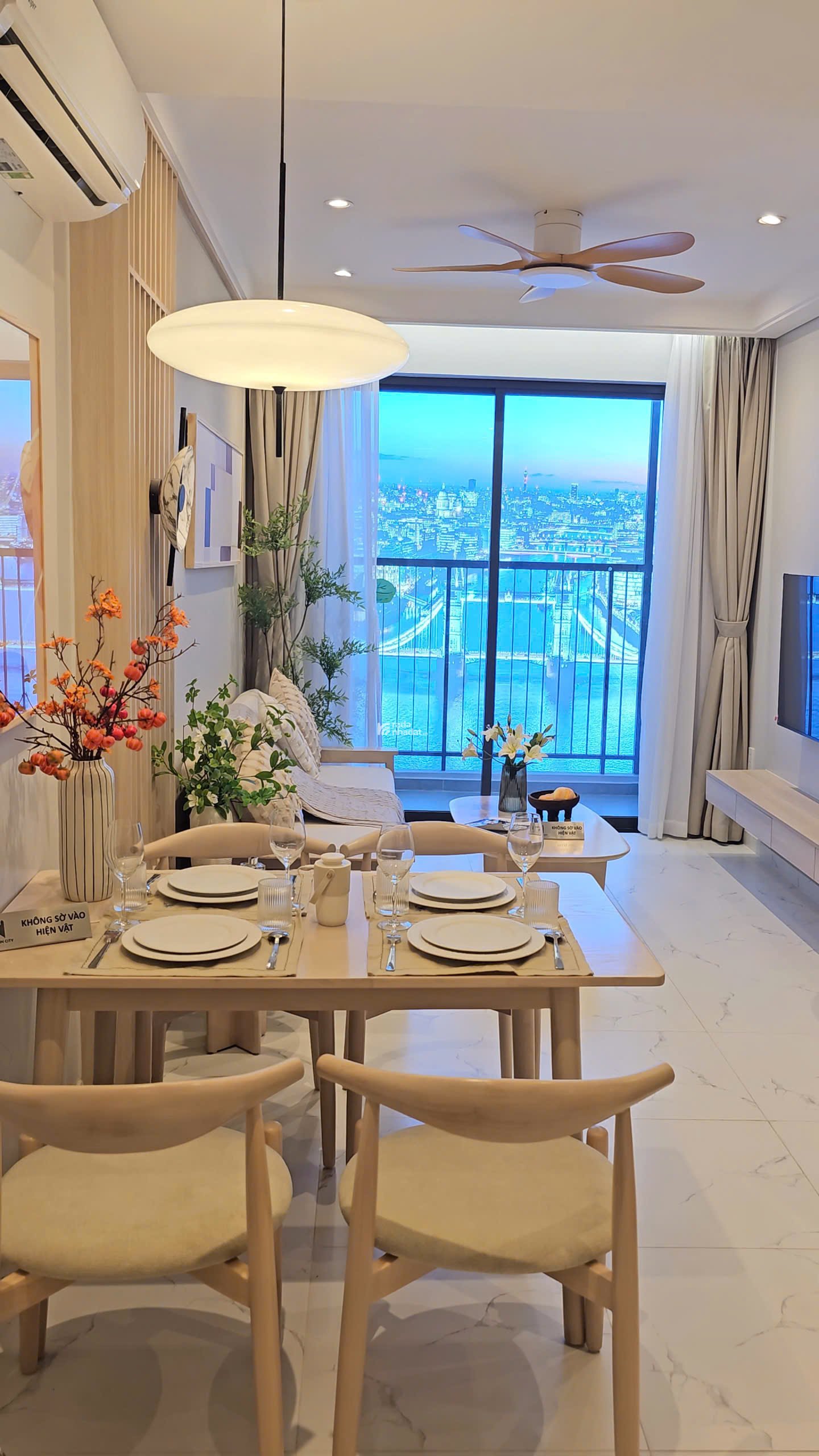 HOT!! CĂN HỘ CAO CẤP 2PN 50M2 BÀN GIAO ĐỦ NỘI THẤT TRẺ TRUNG, HIỆN ĐẠI