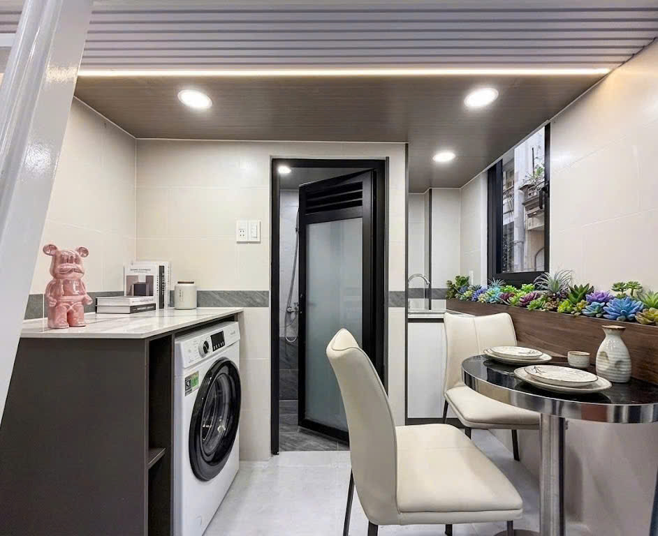 CHDV Quận Phú Nhuận , Duy Tân , 90 m2 , Doanh thu 1.2 tỷ , 18.5 tỷ