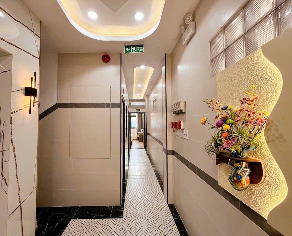 CHDV Quận Phú Nhuận , Duy Tân , 90 m2 , Doanh thu 1.2 tỷ , 18.5 tỷ