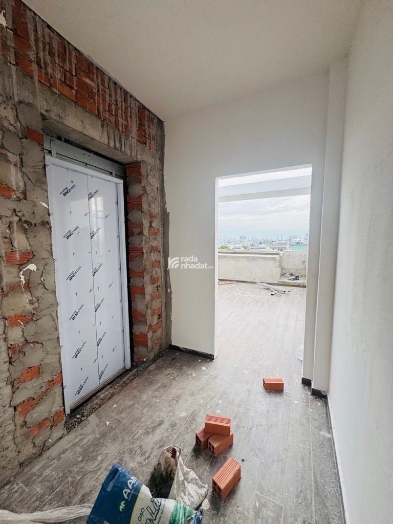 TÂN HOÀ ĐÔNG - GIÁP QUẬN 6, TÂN PHÚ - NHÀ ĐẸP 6 TẦNG - CÓ THANG MÁY - 56m2 4x14 - 7PN WC KHÉP KÍN -