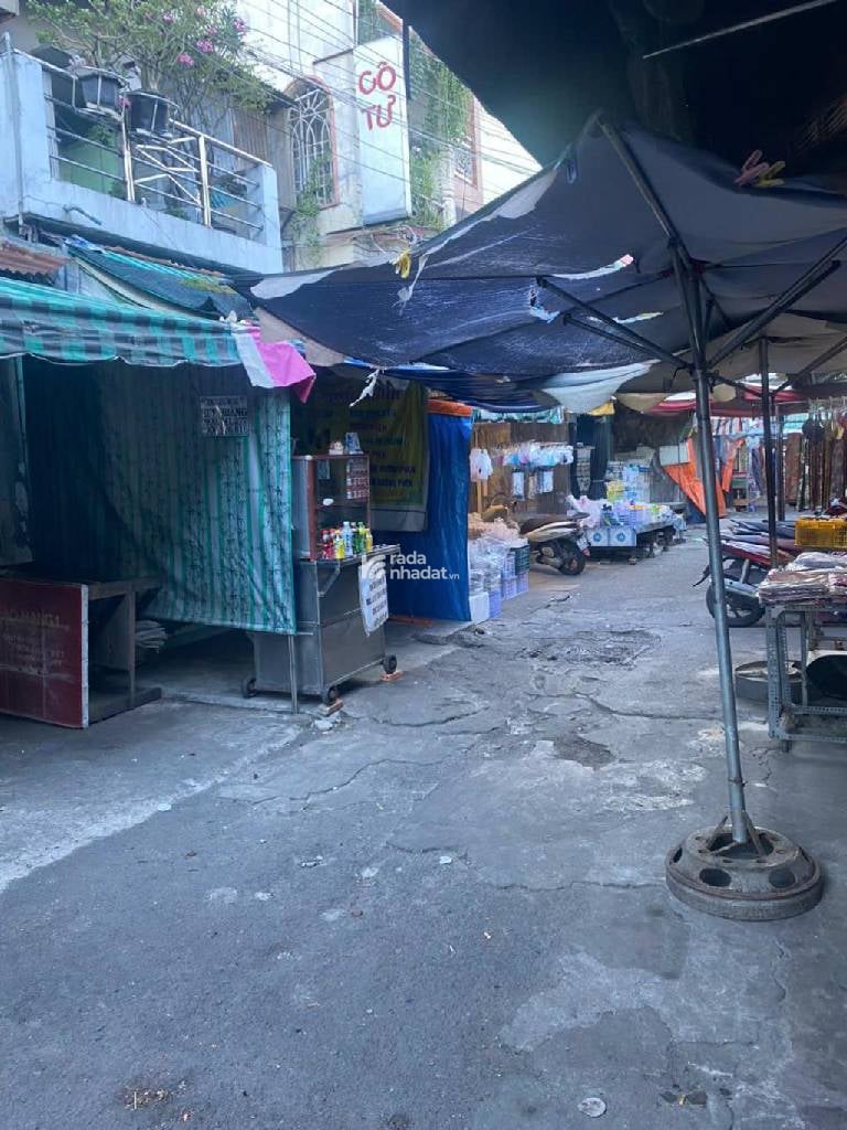 VỊ TRÍ KINH DOANH - HÀNG HIẾM - TRUNG TÂM CHỢ  