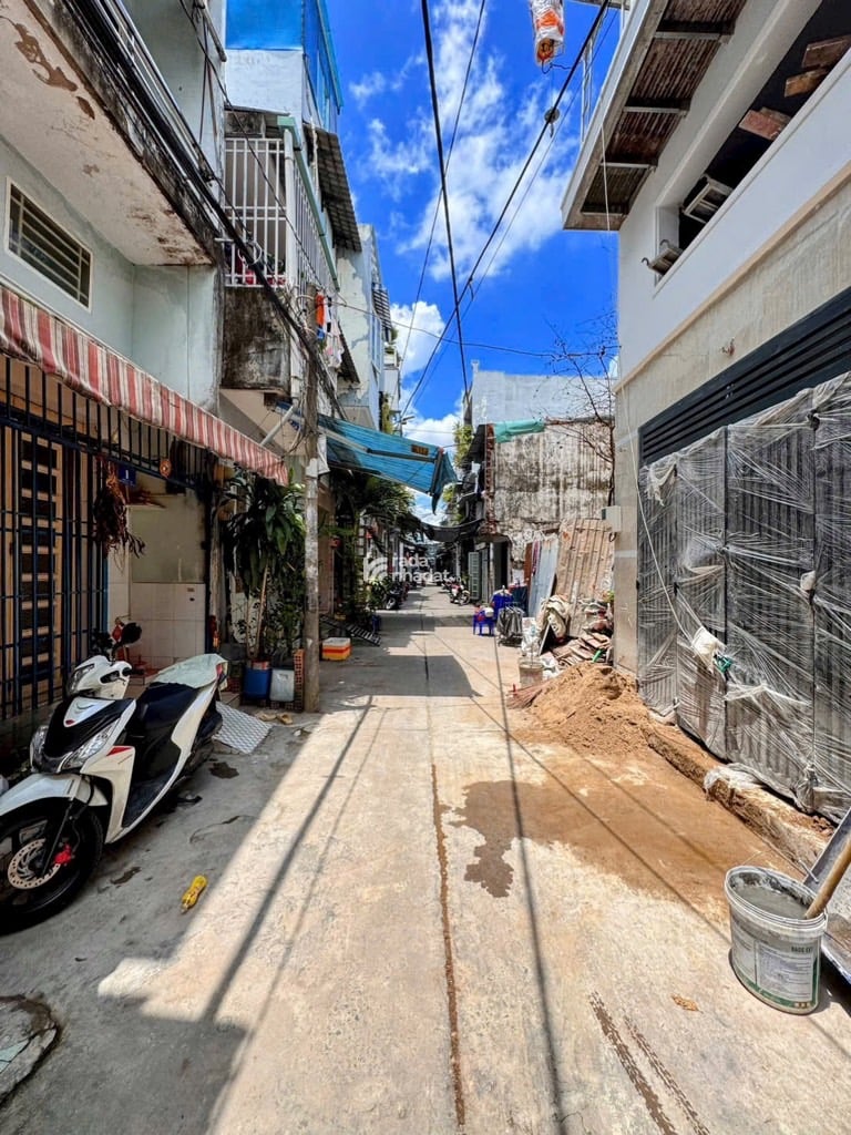 BÁN NHÀ MẶT TIỀN ĐƯỜNG 13A 40M2 3.X TỶ BÌNH TÂN NGAY KÊNH NƯỚC ĐEN GIÁP TÂN PHÚ 