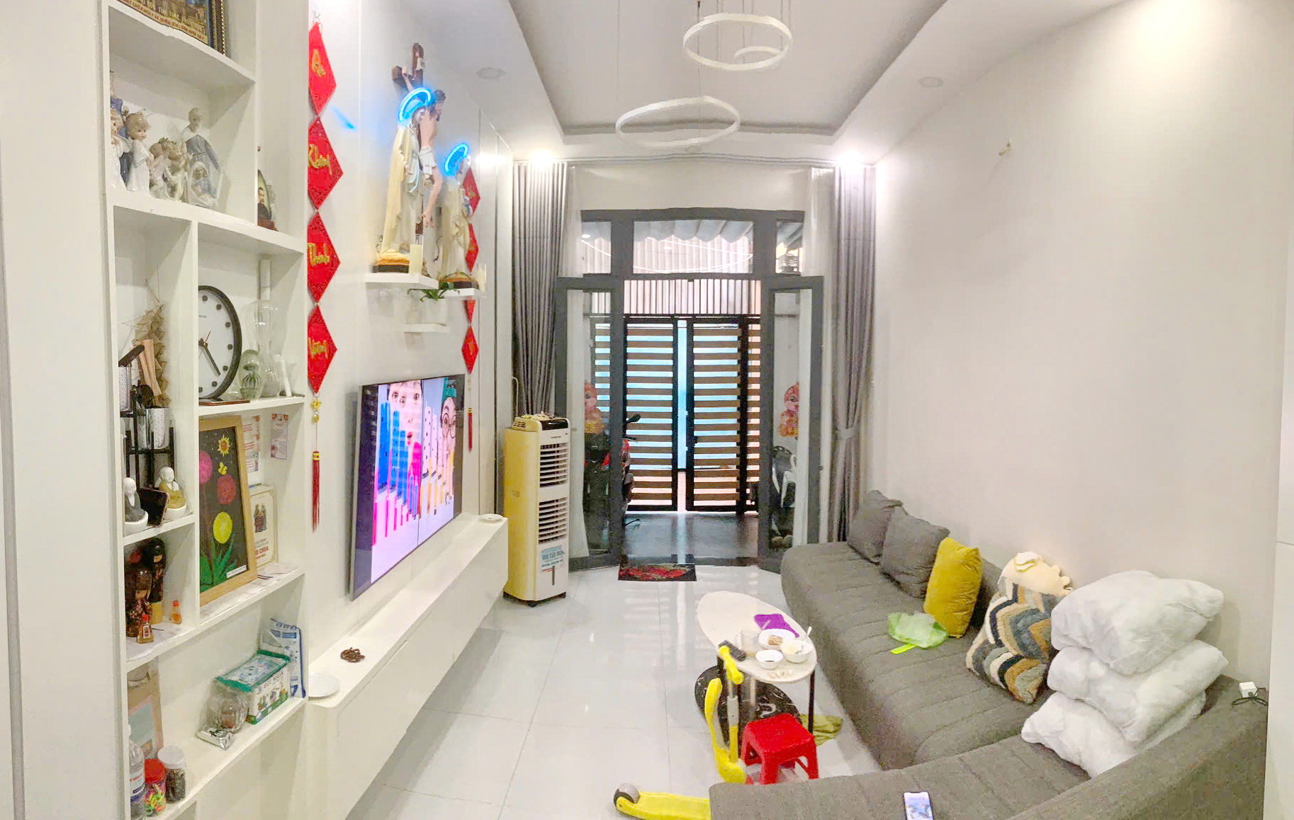 Bán nhà đẹp 2 lầu 4PN gần MT Phạm Thế Hiển Phường 4 Quận 8