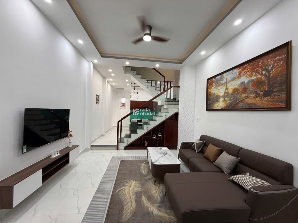 Bán Nhà 3 Tầng ST Mới Xây, HXH Lò Lu, Q9, Giá 5,4 Tỷ