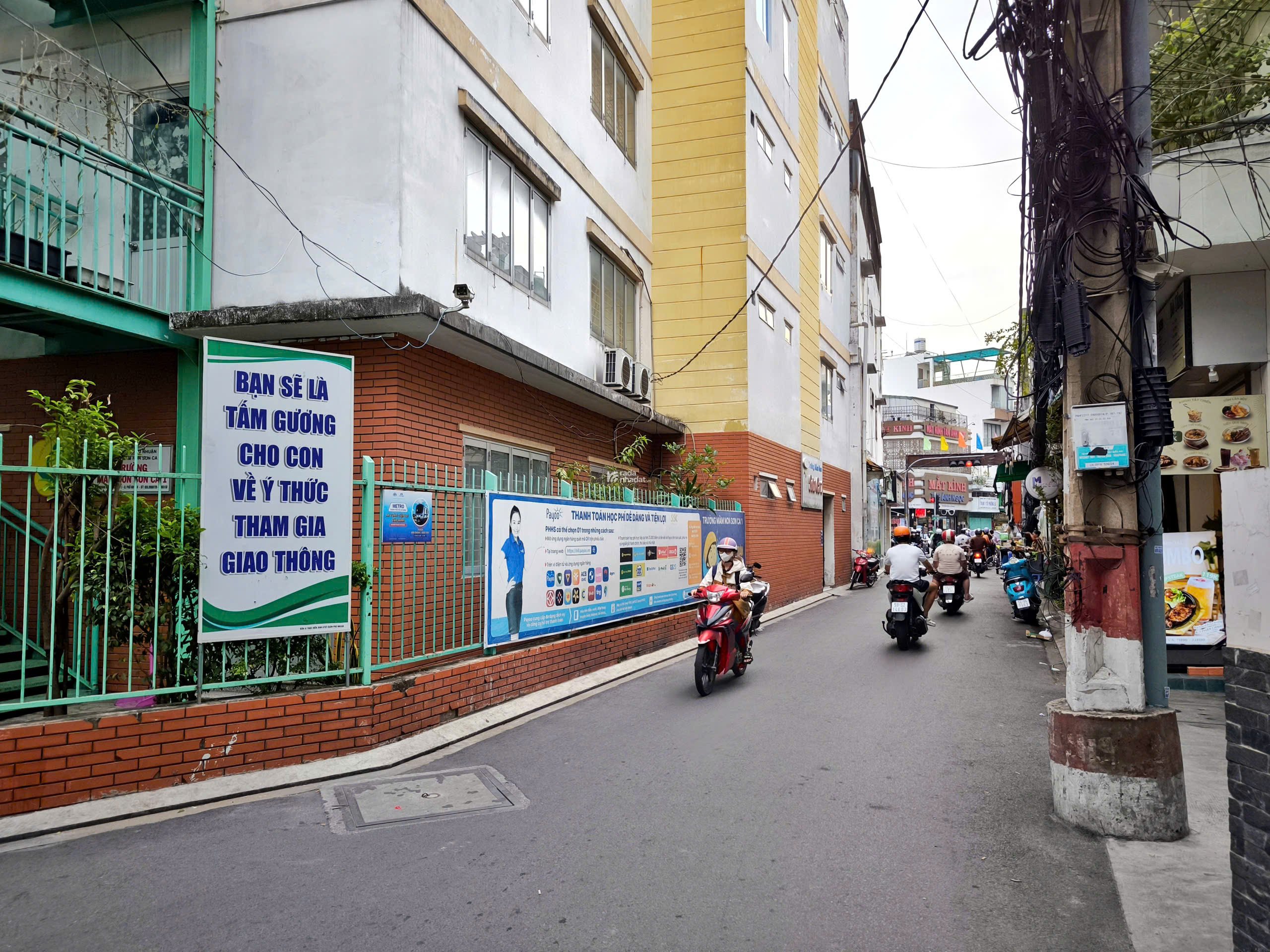 HÀNG KÍN, SIÊU HIẾM! KHU ĐƯỜNG HOA - PHAN XÍCH LONG VÀI BƯỚC RA HXH LỚN 37M2 ĐẤT - 4 TẦNG BTCT