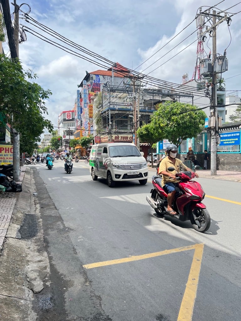 MẶT TIỀN ĐỒNG ĐEN - VỊ TRÍ VÀNG - KINH DOANH - VĂN PHÒNG CÔNG TY CỰC TỐT