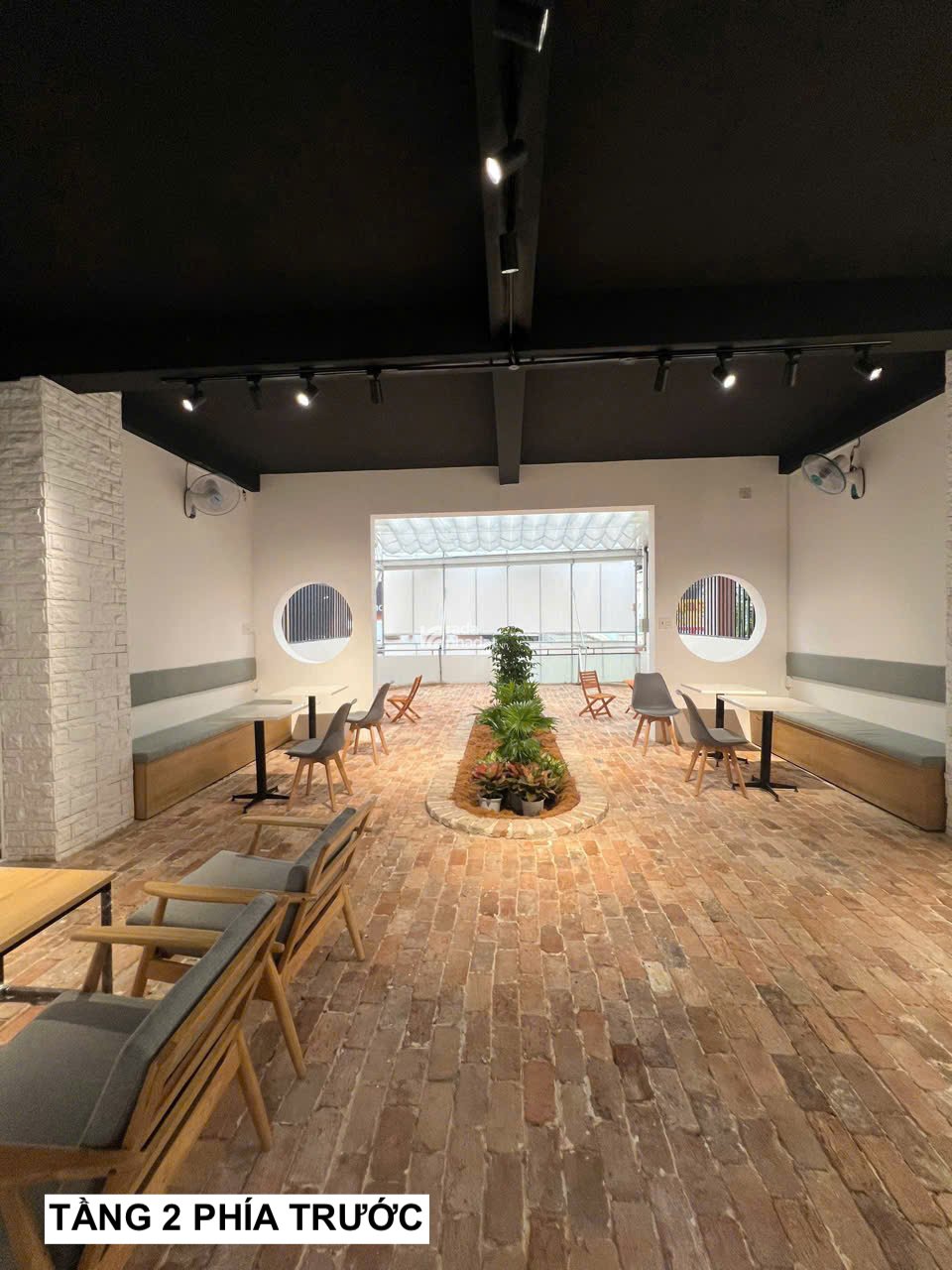 CHO THUÊ NHÀ NGUYÊN CĂN MẶT TIỀN ĐƯỜNG THỐNG NHẤT 
