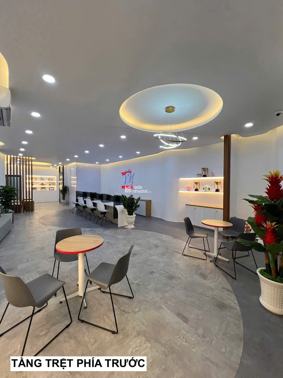 CHO THUÊ NHÀ NGUYÊN CĂN MẶT TIỀN ĐƯỜNG THỐNG NHẤT 
