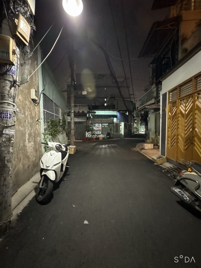 HẺM NHỰA - XE HƠI THÔNG - NHÀ 3 TẦNG- ÂU CƠ- TÂN PHÚ-DT: 31M2- 3 TỶ 8