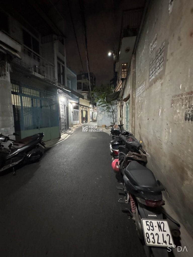 HẺM NHỰA - XE HƠI THÔNG - NHÀ 3 TẦNG- ÂU CƠ- TÂN PHÚ-DT: 31M2- 3 TỶ 8