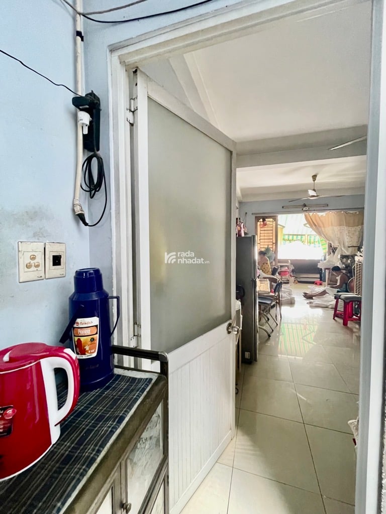 Bán nhà mặt tiền quận 6 gần chợ, 64m2 ngang 4m SHR vuông vức, 7PN, không QH, giá 8.5 tỷ TL