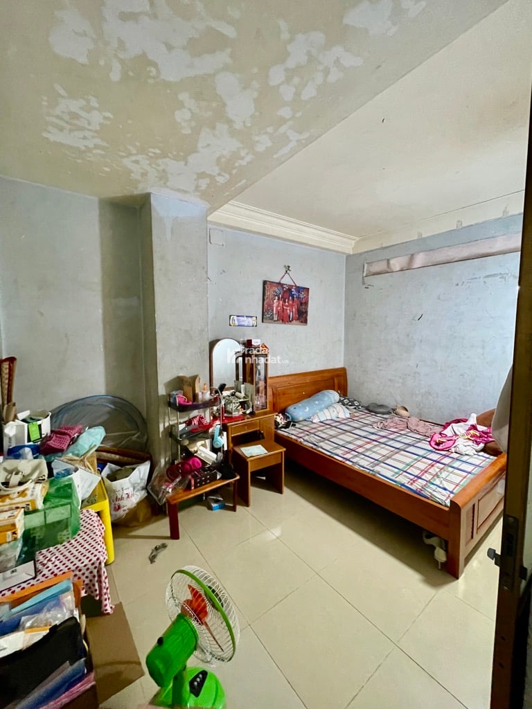 Bán nhà mặt tiền quận 6 gần chợ, 64m2 ngang 4m SHR vuông vức, 7PN, không QH, giá 8.5 tỷ TL