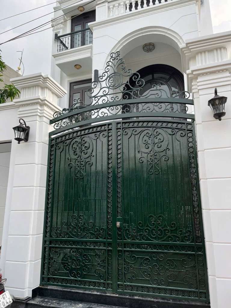 SIÊU BIỆT THỰ 4 TẦNG TẶNG FULL NỘI THẤT   -ĐẶNG THÚC VỊNH  -HÓC MÔN -117M2 - CHỈ 10.8 TỶ 