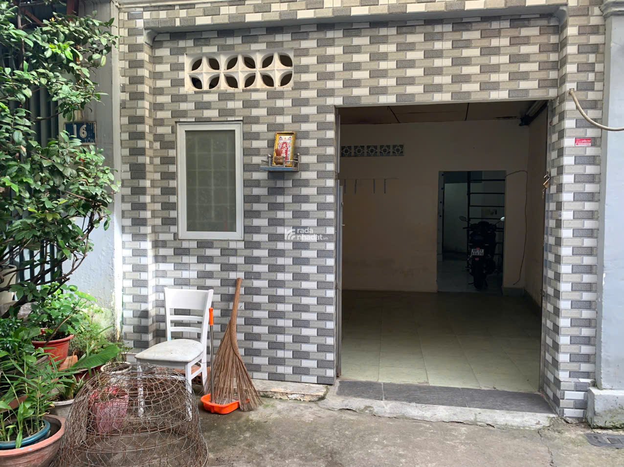 BÁN NHÀ MẶT TIỀN PHAN TÔN QUẬN 1 - 16.5 tỷ 