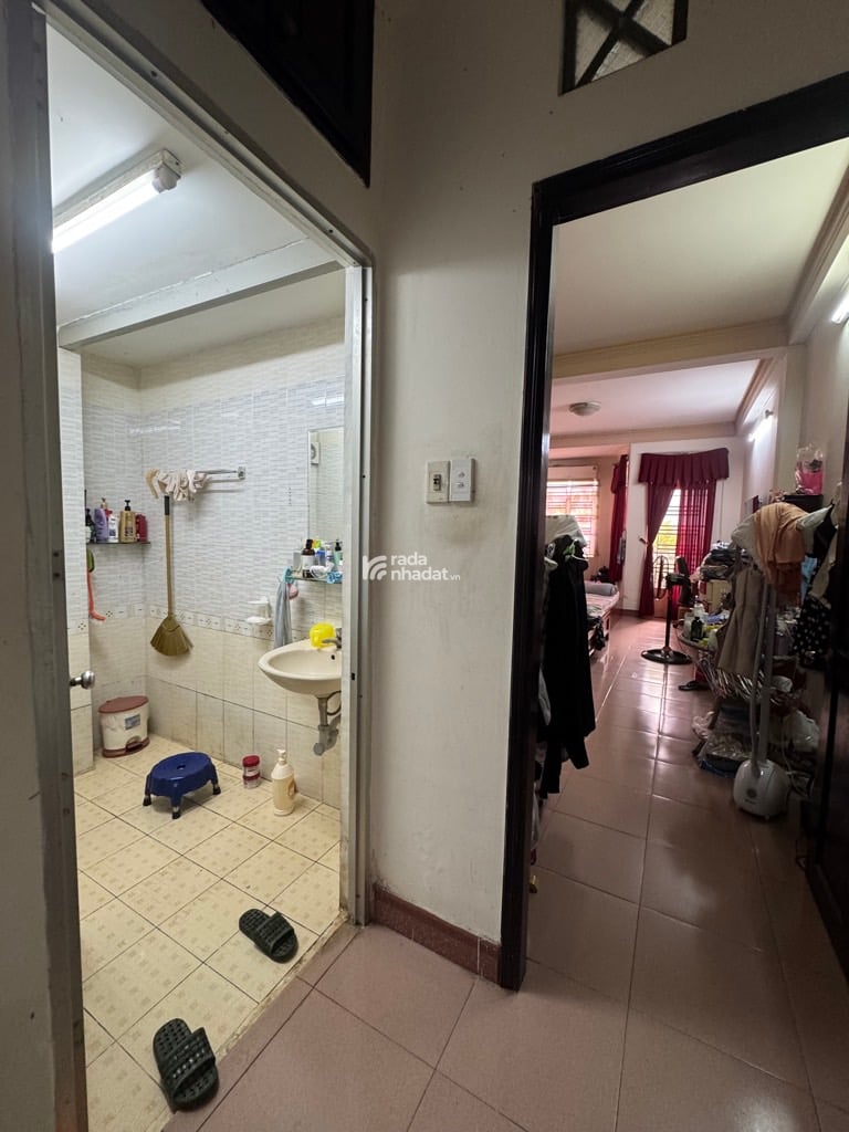 SÁT VÁCH Q11, SÁT MT LƯƠNG THẾ VINH, TÂN PHÚ, 76M2 TIỆN XÂY. GIẢM 550TR CHỈ 9T TL TỐT